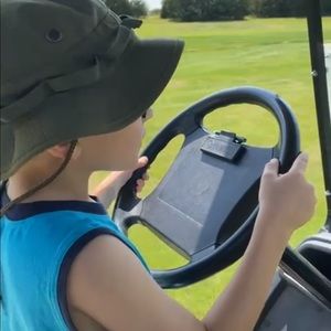 Meet your Posher, Robyn